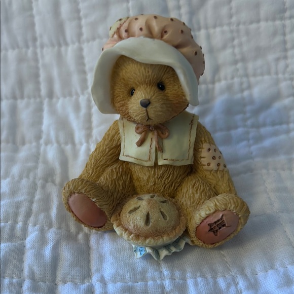 Adorable Cherished Teddies Collectible Bear Figurine with baked pie-“Nicole” - Picture 1 of 7